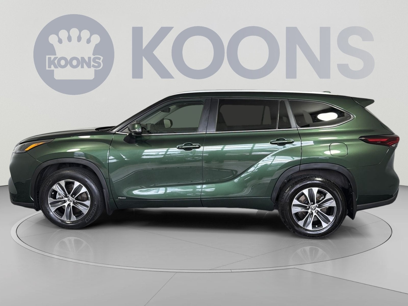2024 Toyota Highlander Hybrid XLE