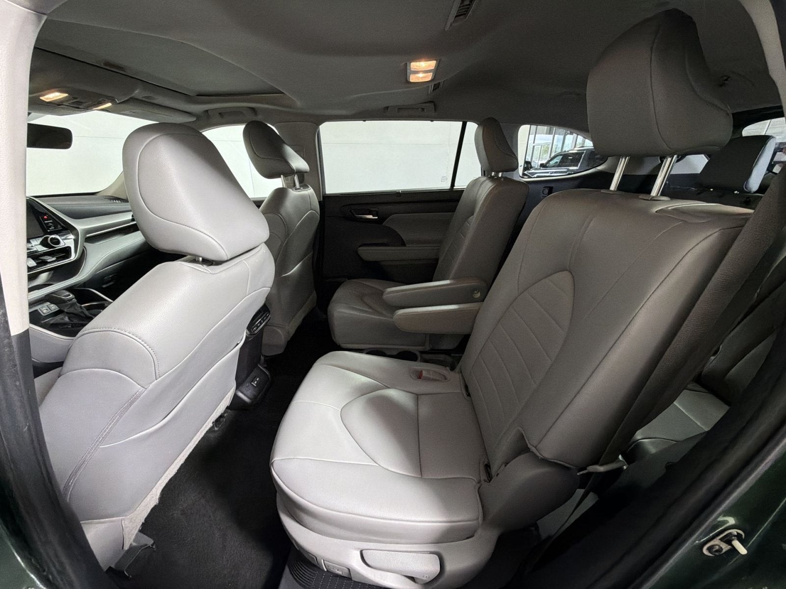 2024 Toyota Highlander Hybrid XLE