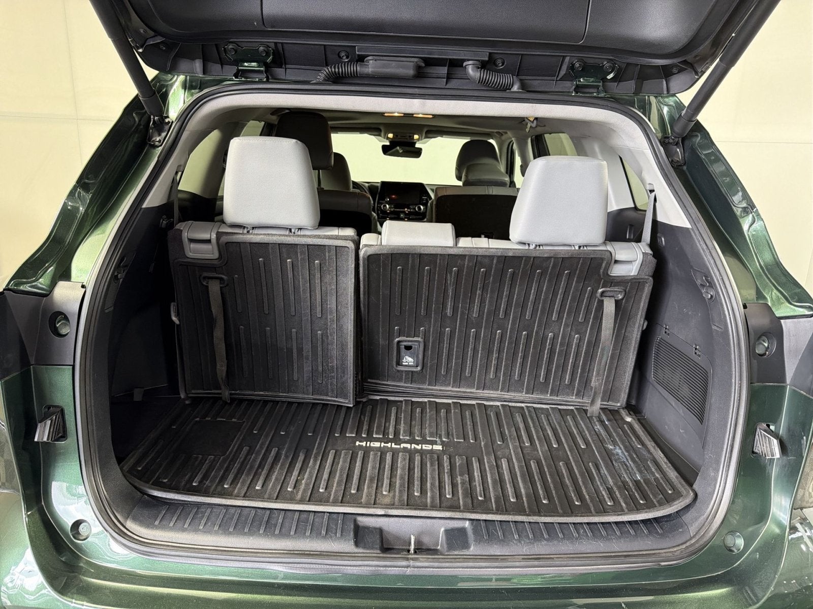 2024 Toyota Highlander Hybrid XLE