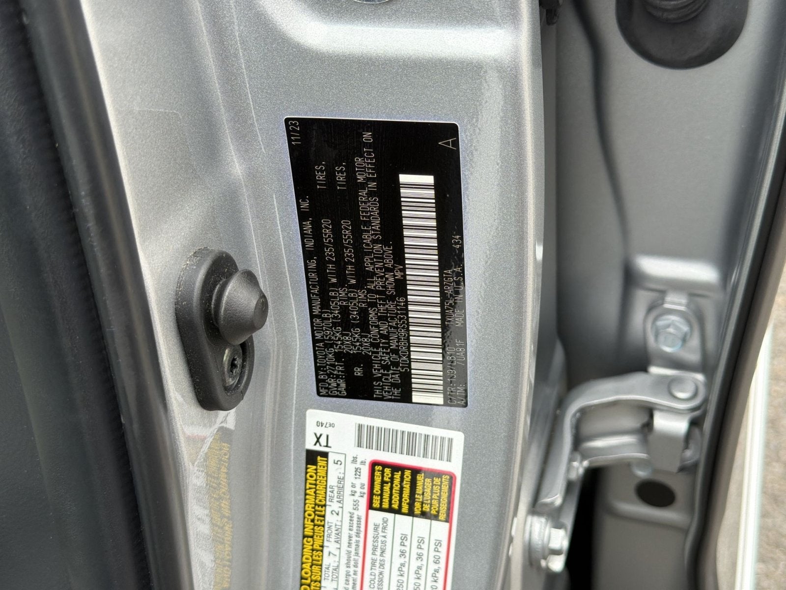 2024 Toyota Highlander LE