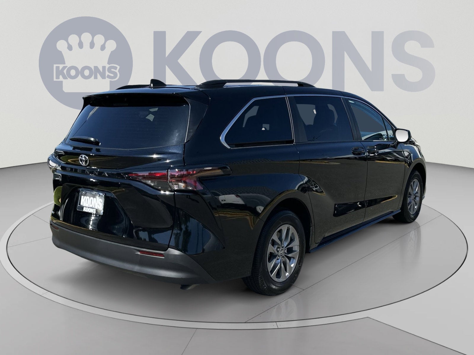 2026 Toyota Sienna LE