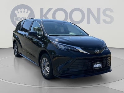 2026 Toyota Sienna LE