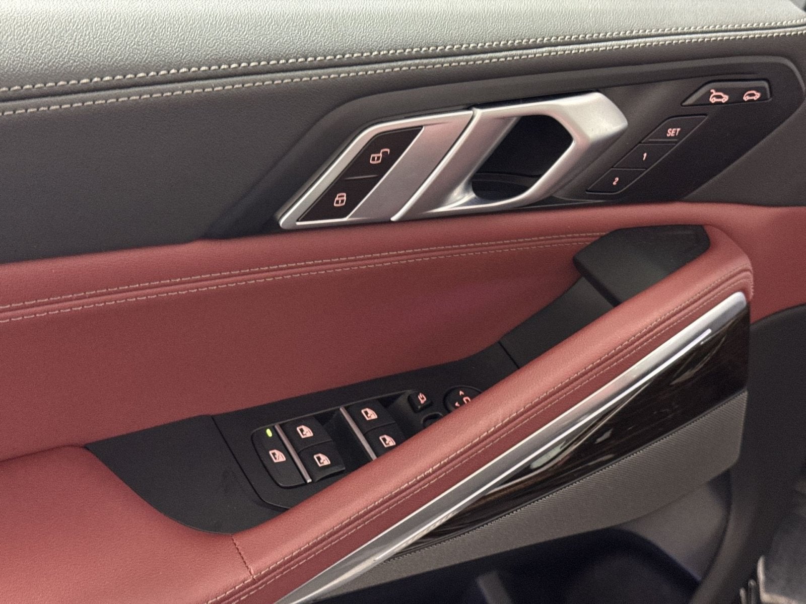 2024 BMW X6 xDrive40i