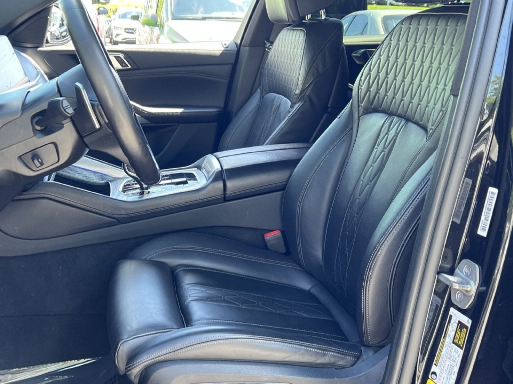 2023 BMW X6 xDrive40i
