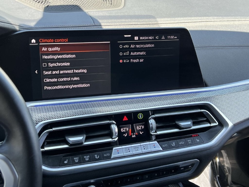 2023 BMW X6 xDrive40i