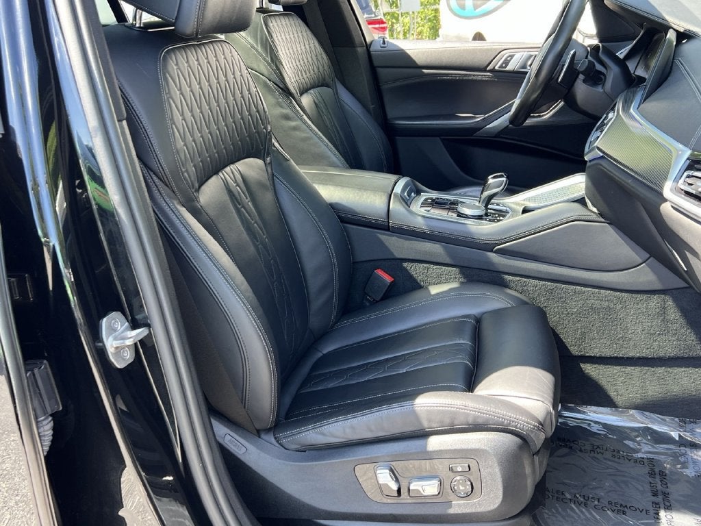 2023 BMW X6 xDrive40i