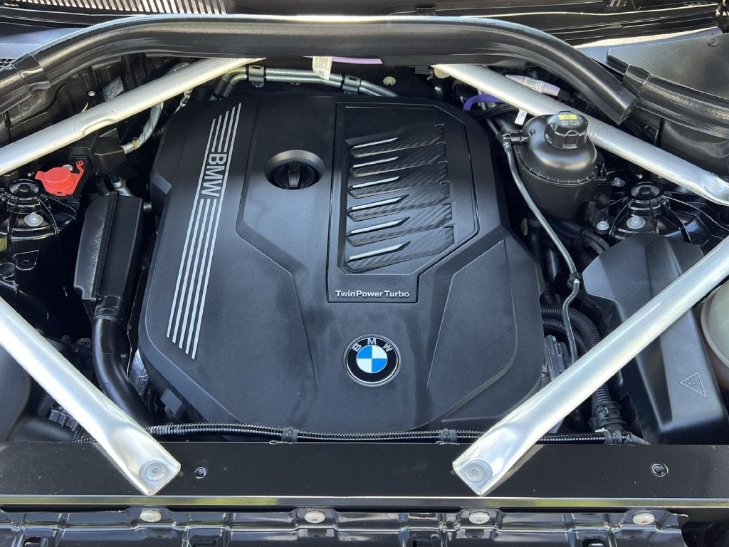 2023 BMW X6 xDrive40i