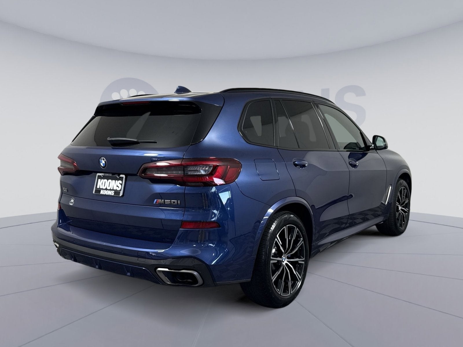 2022 BMW X5 M50i