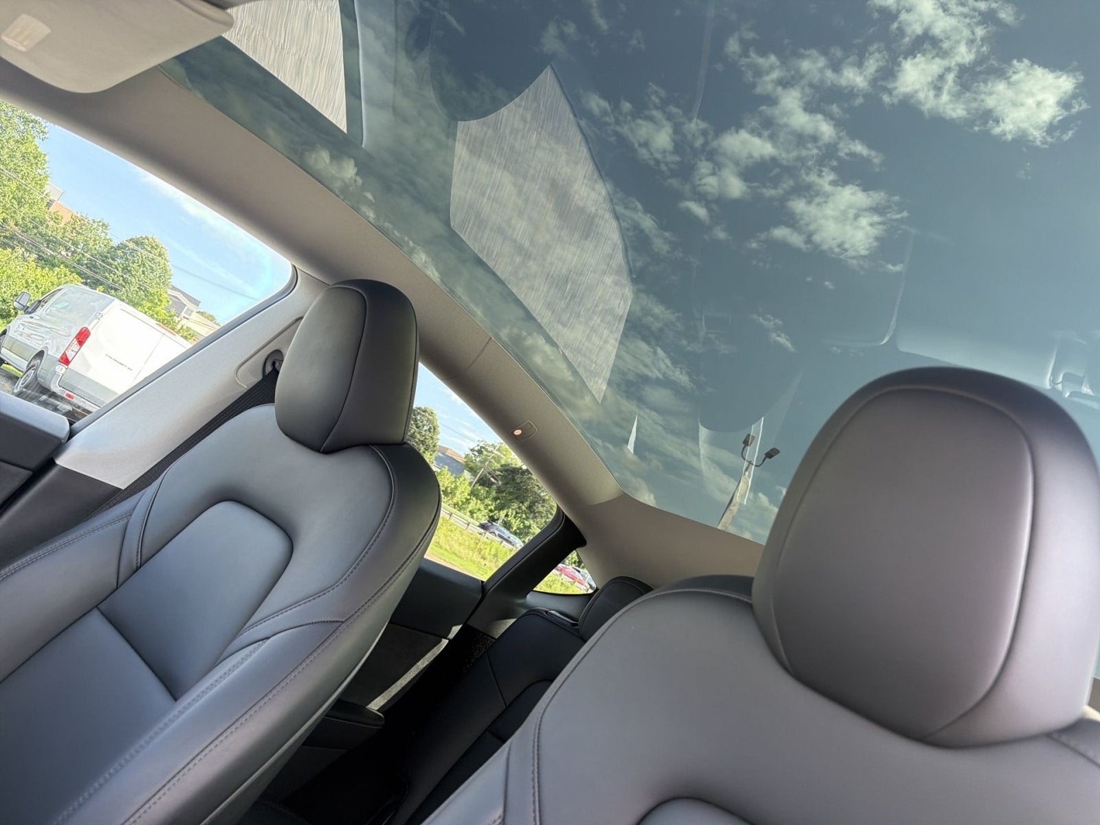 2025 Tesla Model Y Long Range