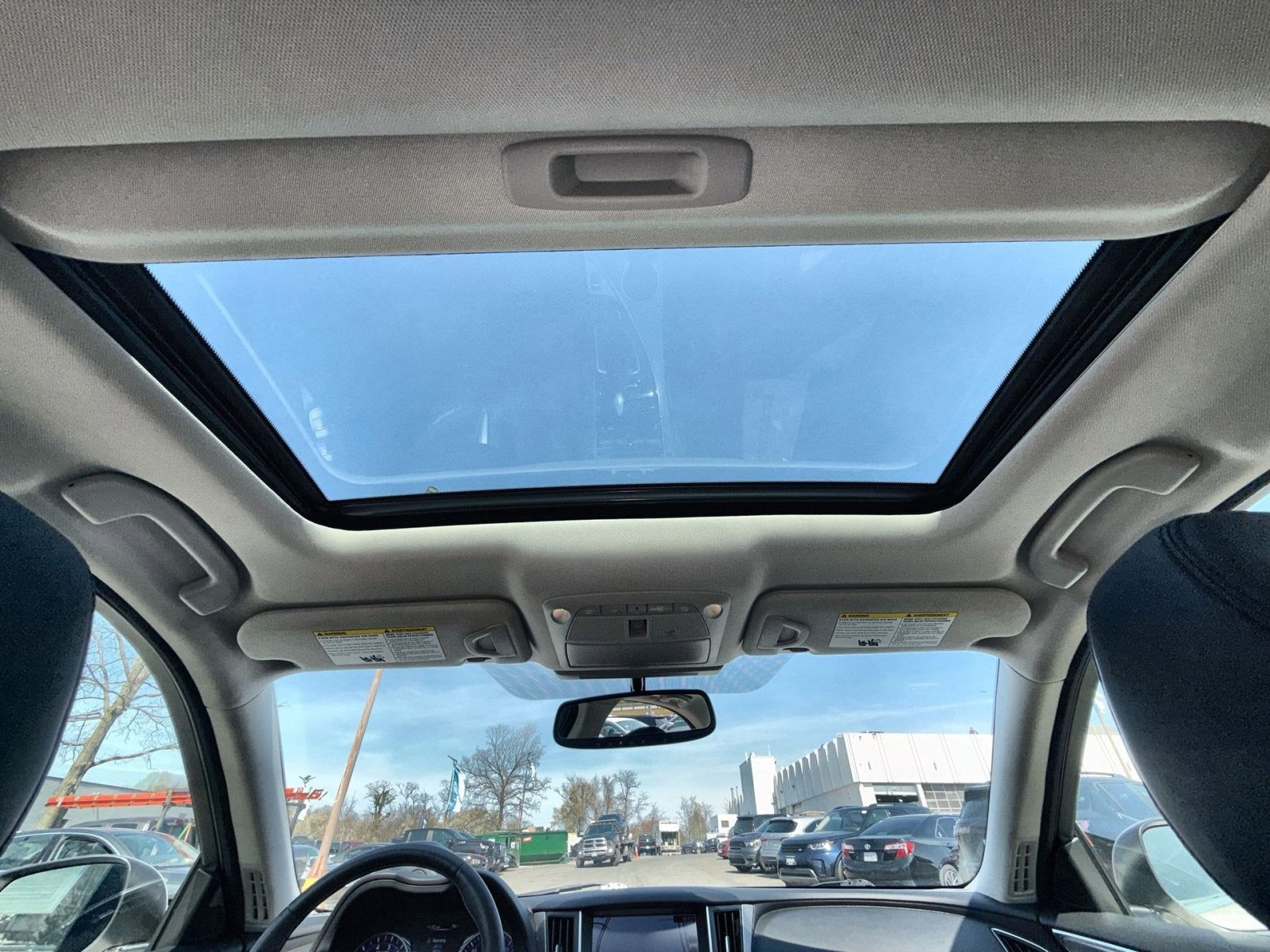 2015 INFINITI Q50 Premium