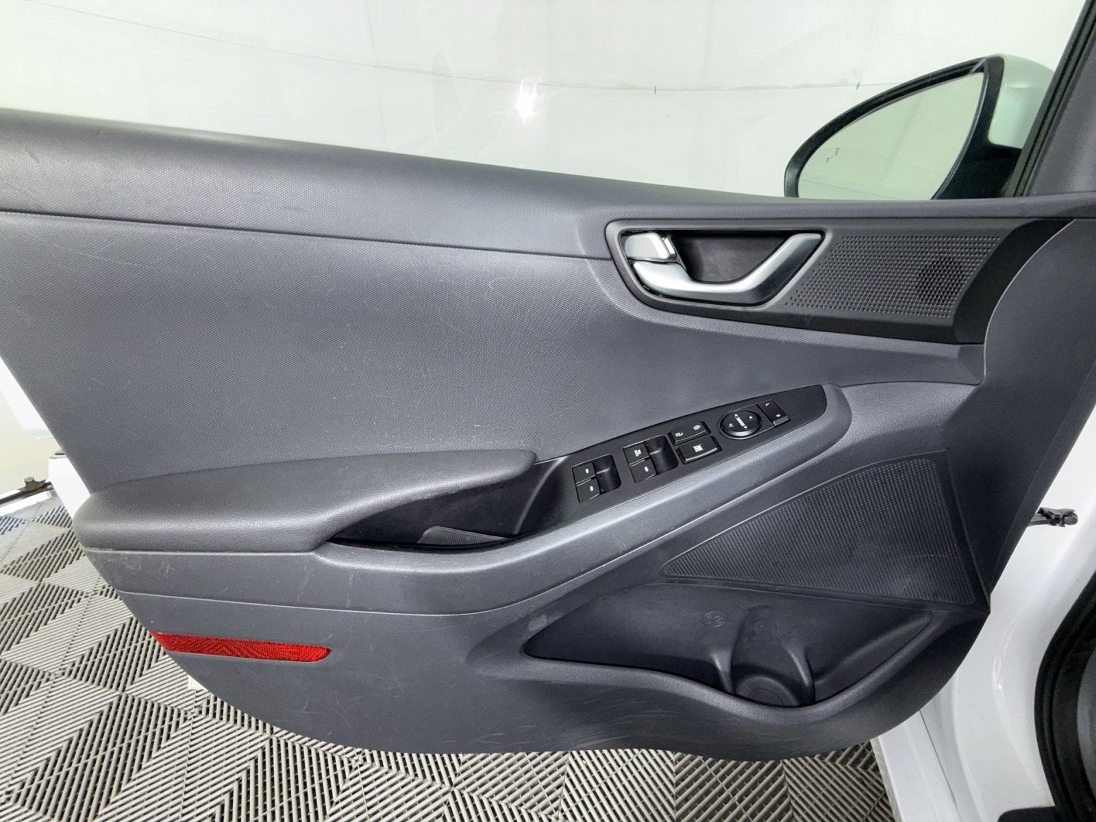 2017 Hyundai Ioniq Hybrid SEL