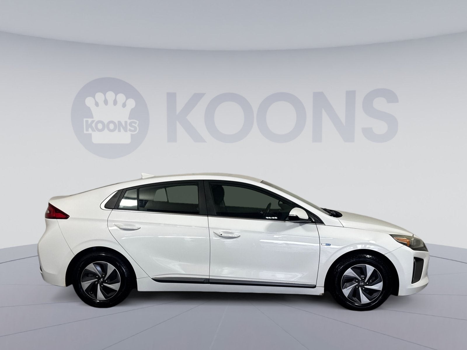 2017 Hyundai Ioniq Hybrid SEL