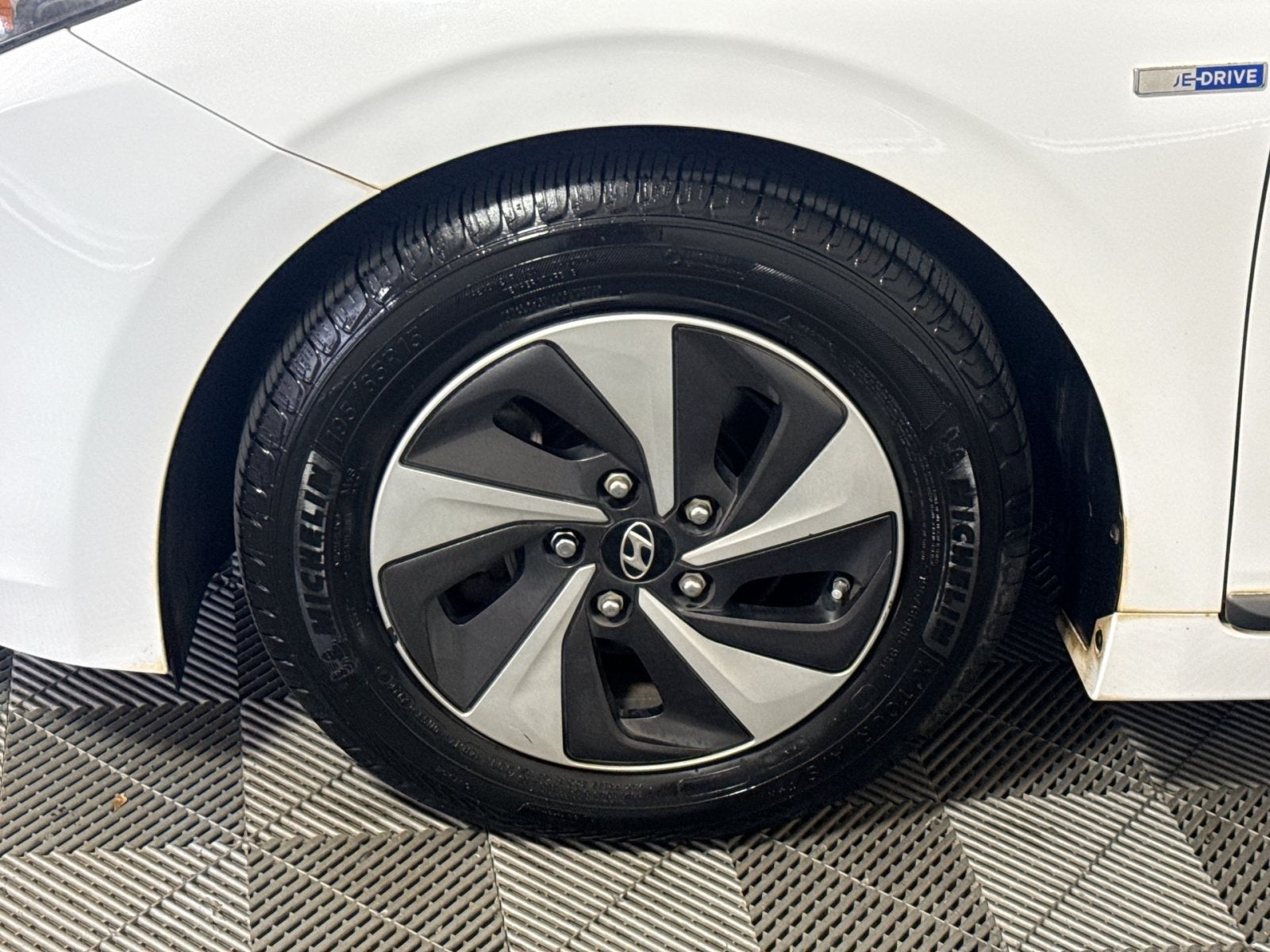 2017 Hyundai Ioniq Hybrid SEL