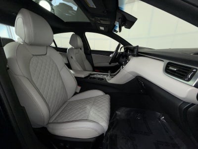 2023 Genesis G70 3.3T