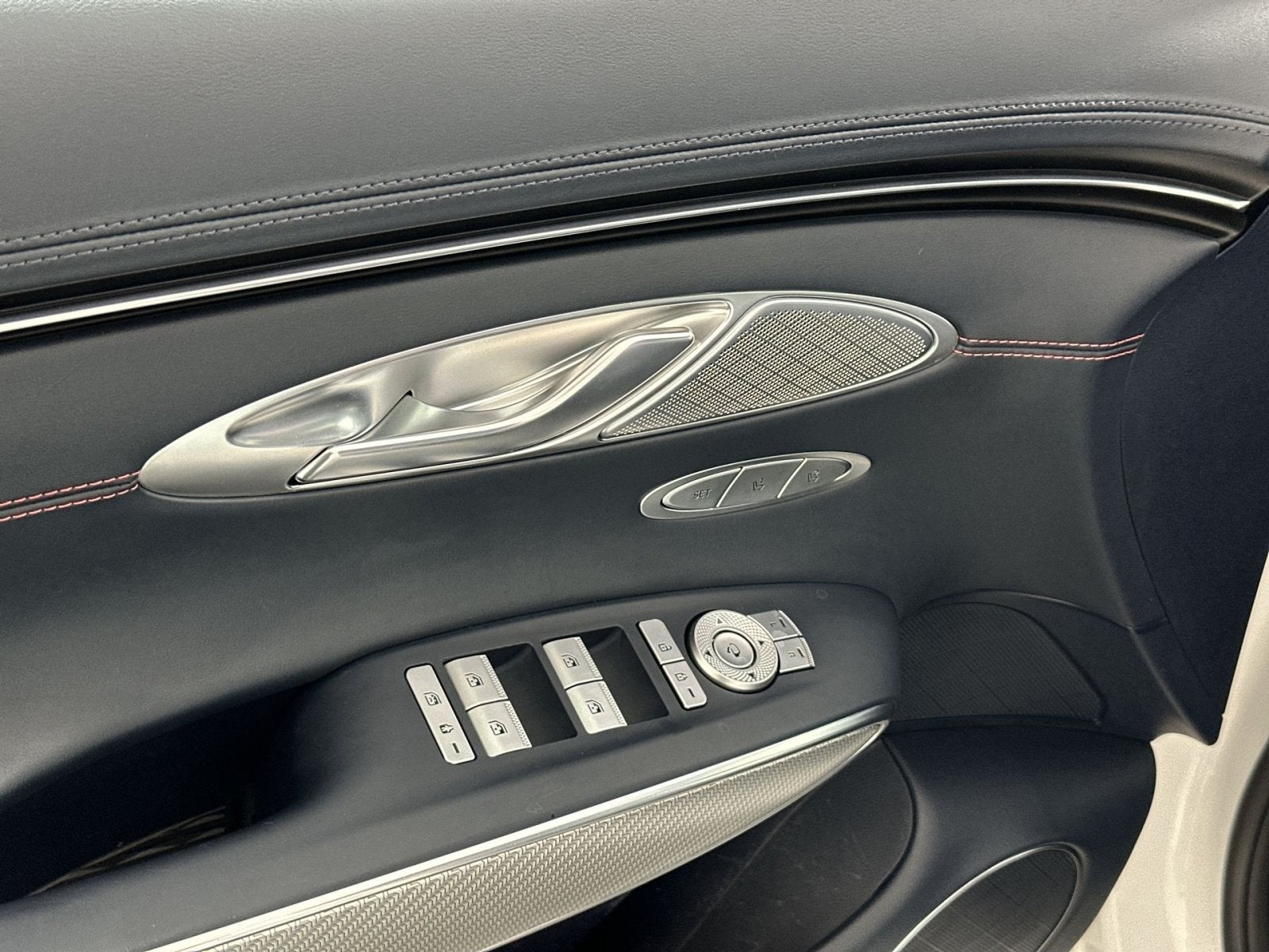 2023 Genesis GV70 2.5T