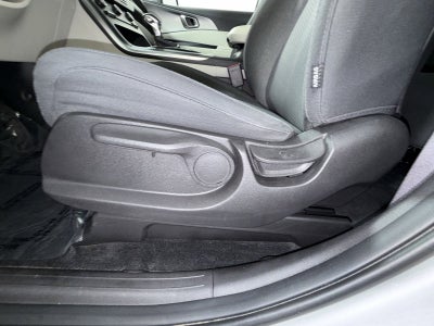 2023 Kia Carnival LX
