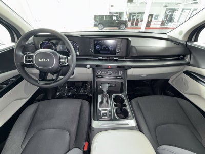 2023 Kia Carnival LX