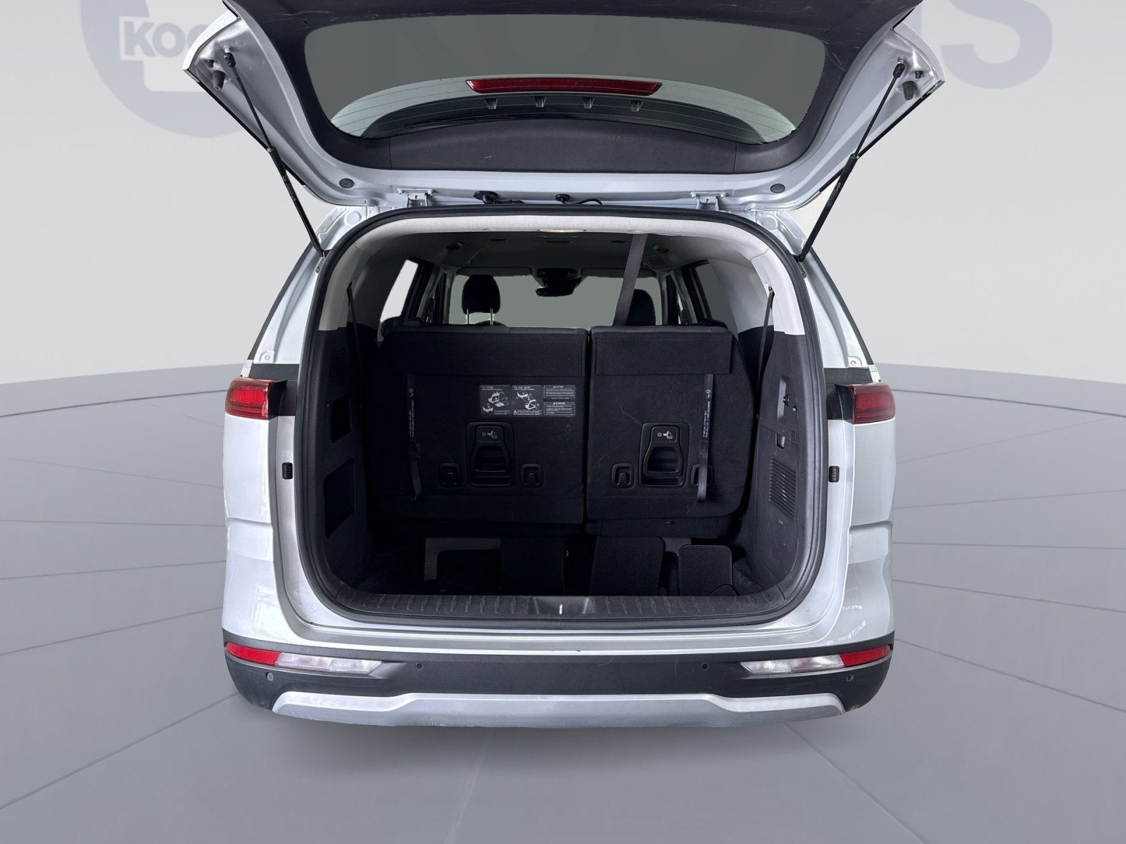 2023 Kia Carnival LX