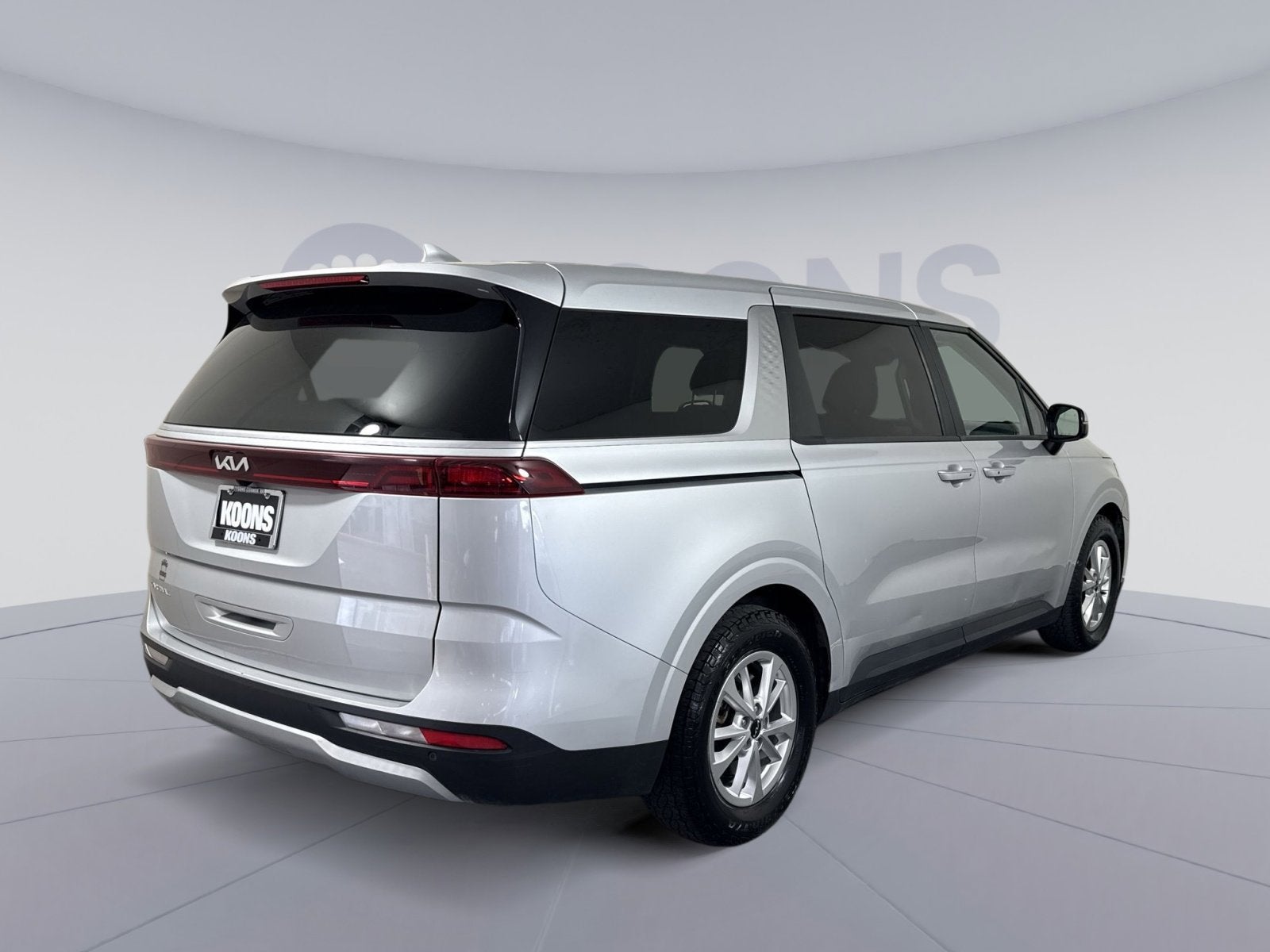 2023 Kia Carnival LX