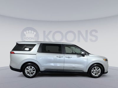 2023 Kia Carnival LX