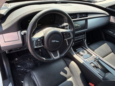 2018 Jaguar XF 25t Prestige