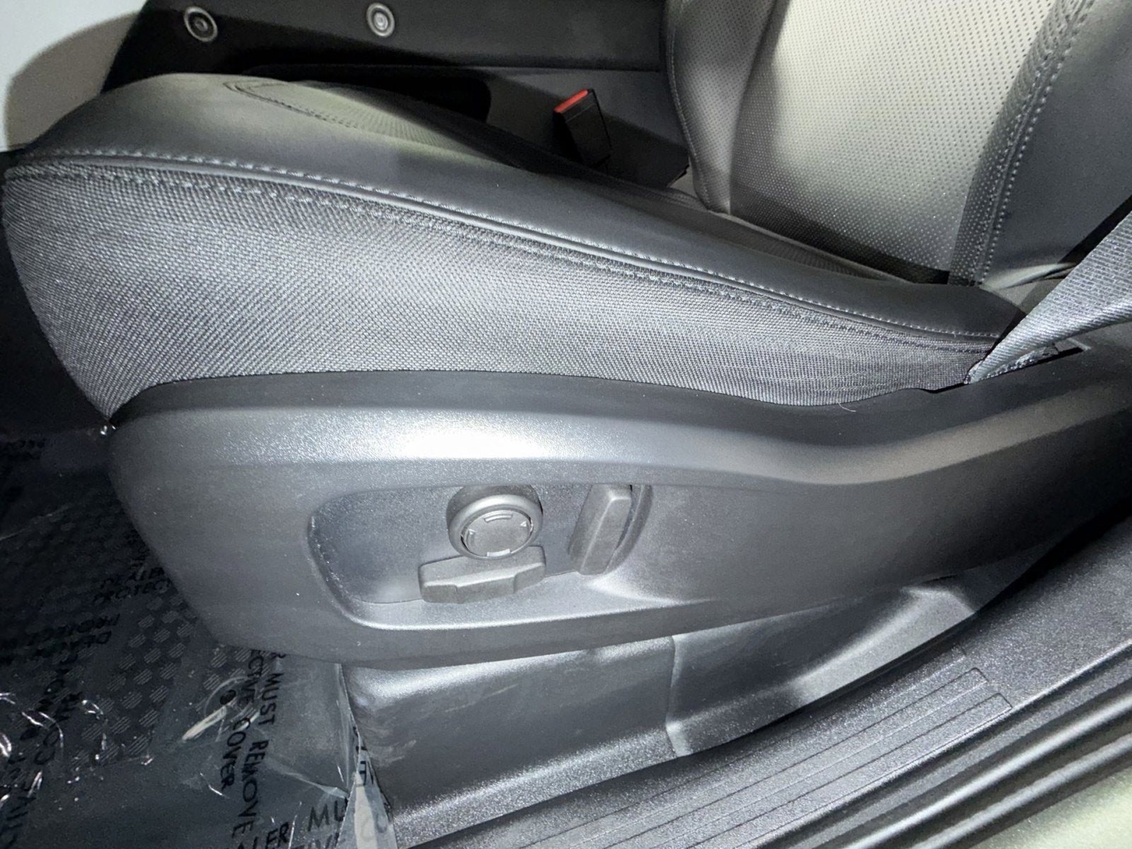 2025 Land Rover Defender S