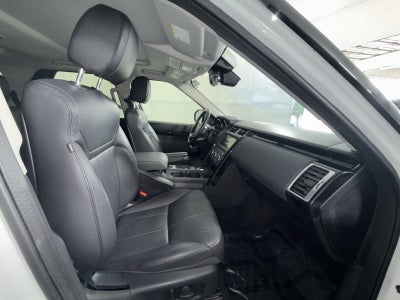 2020 Land Rover Discovery SE