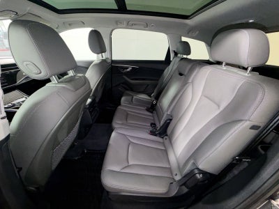 2025 Audi Q7 Premium