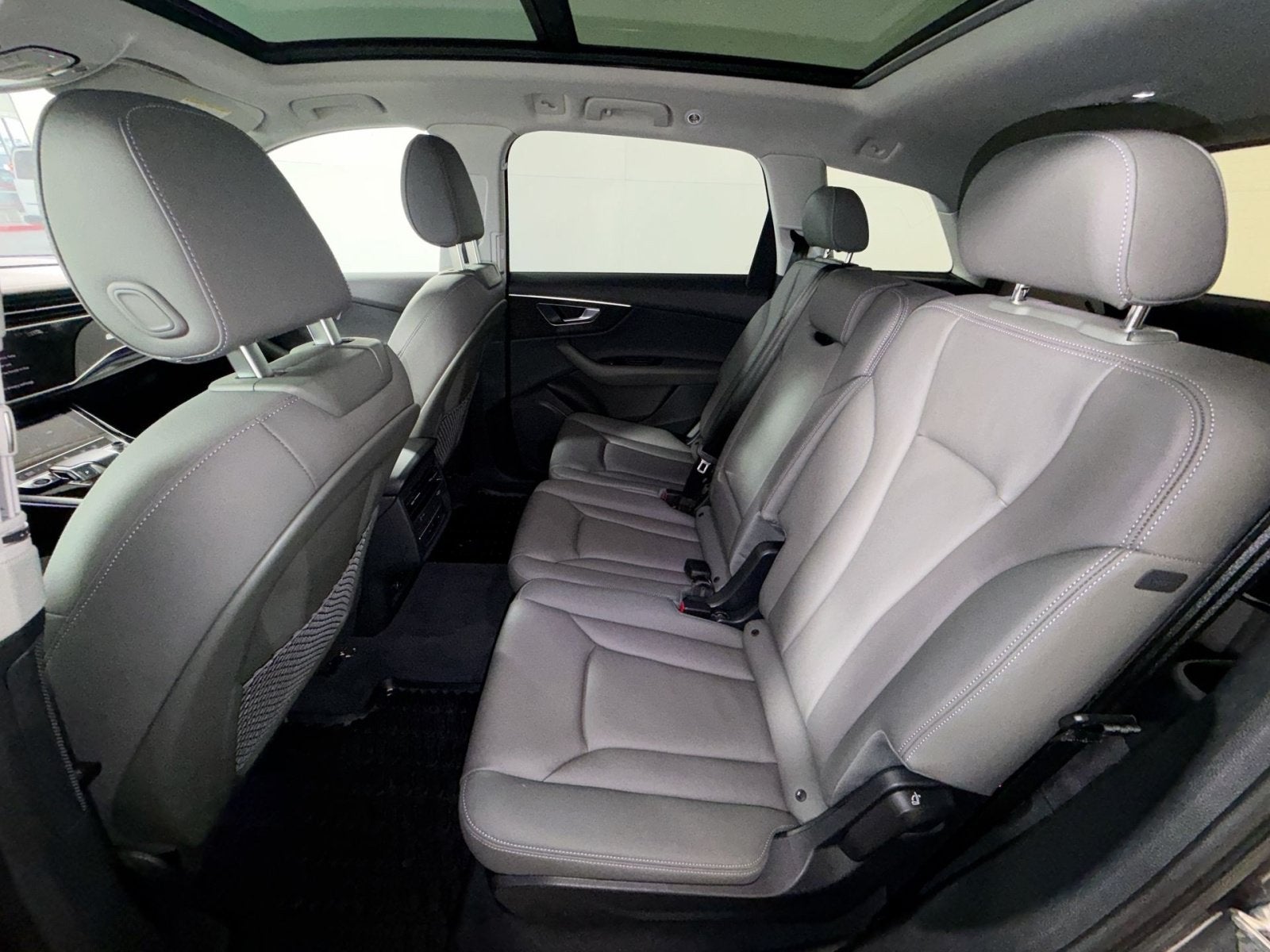 2025 Audi Q7 Premium