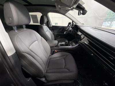 2025 Audi Q7 Premium
