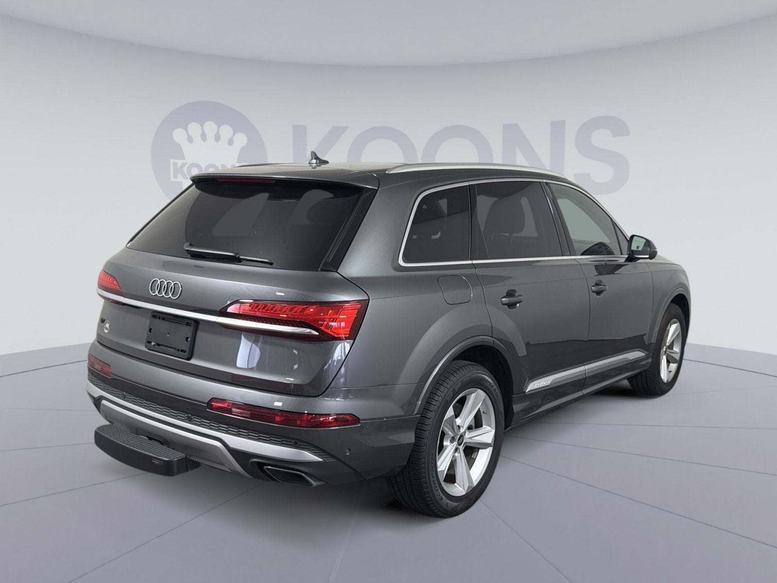 2025 Audi Q7 Premium