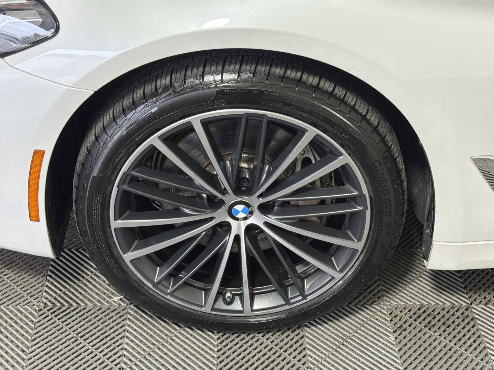 2023 BMW 5 Series 540i xDrive