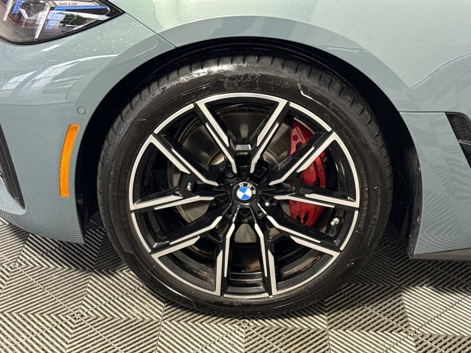 2025 BMW i4 xDrive40