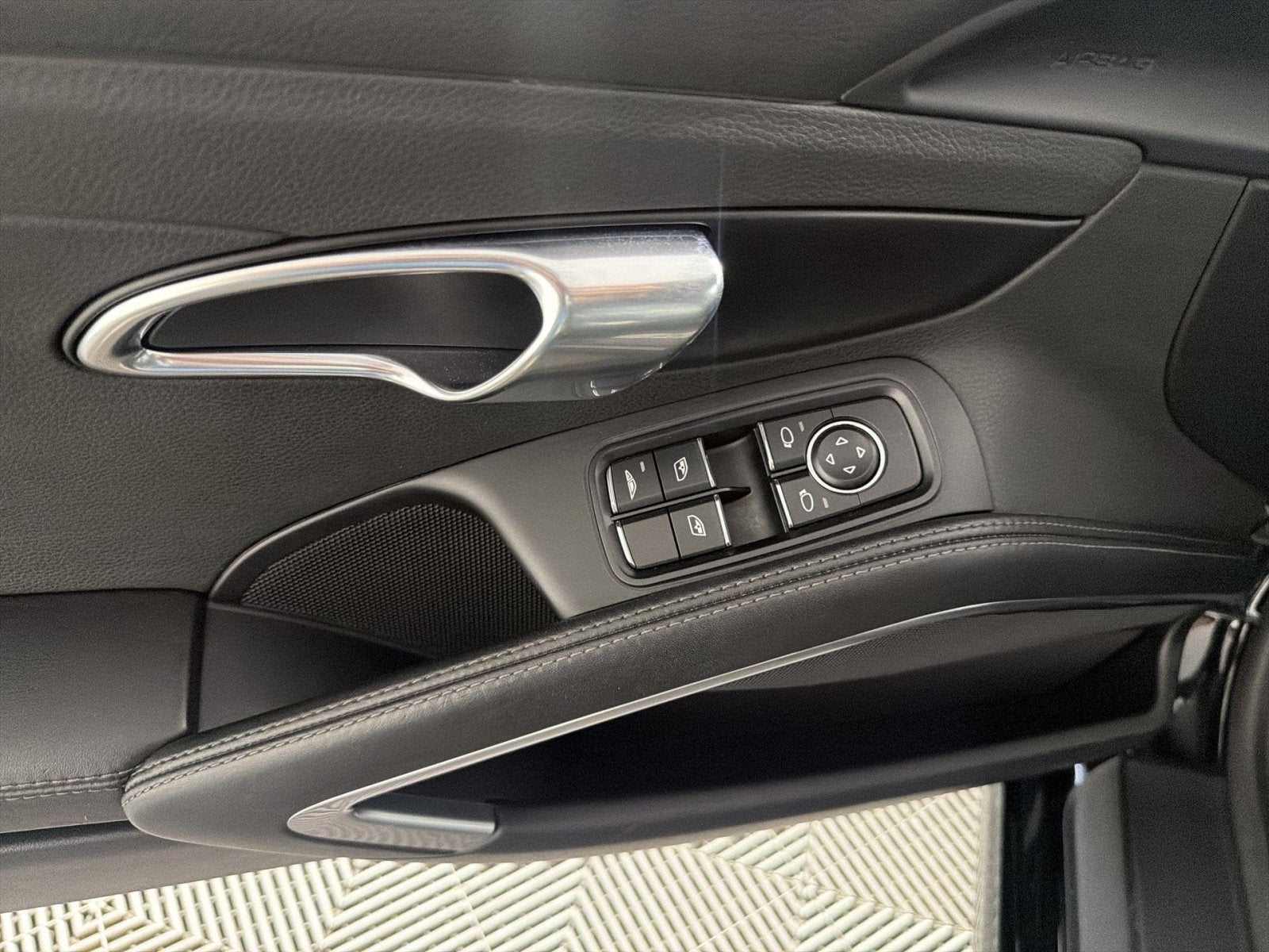 2018 Porsche 911 Carrera