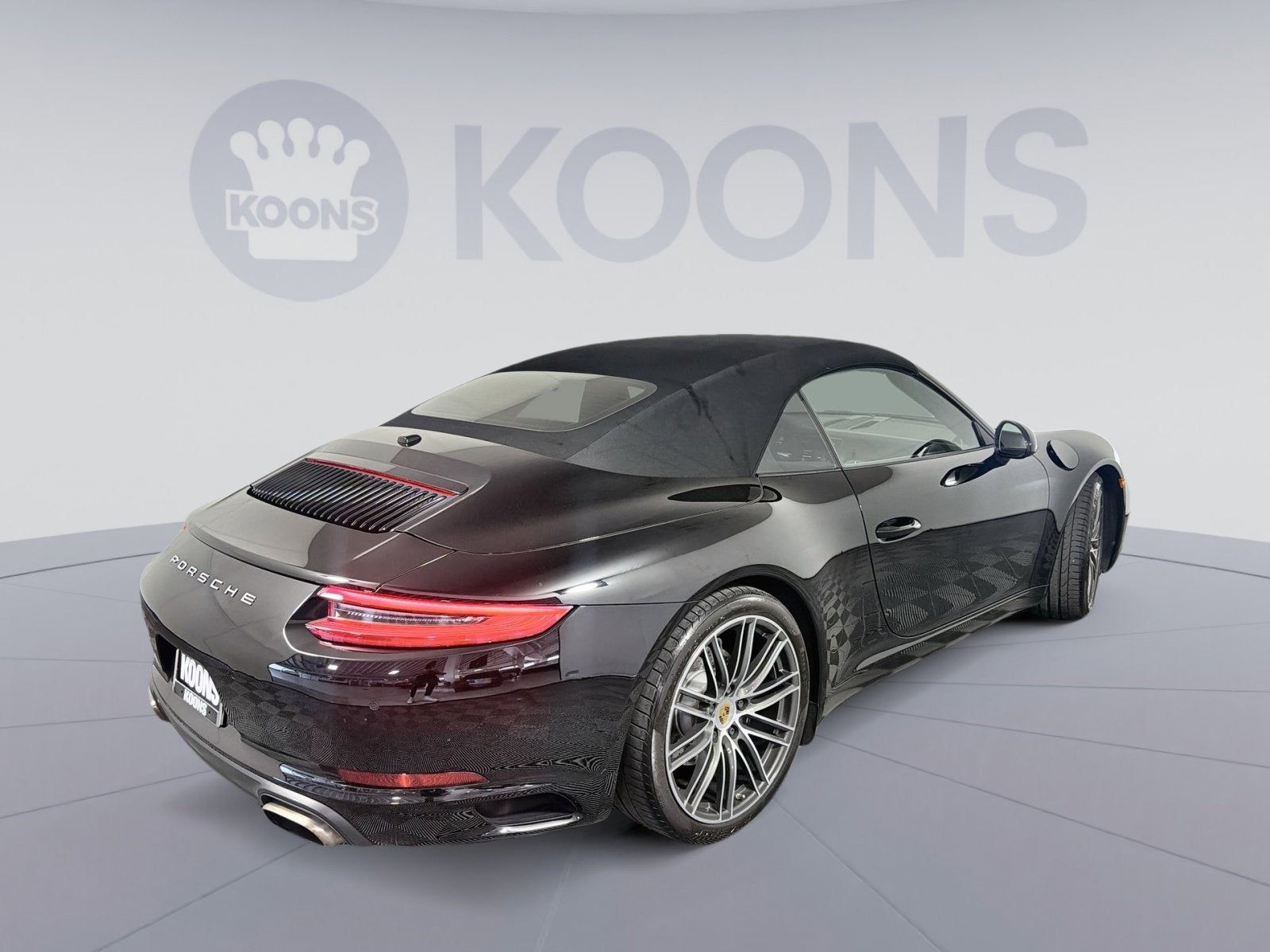 2018 Porsche 911 Carrera