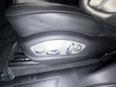 2022 Porsche Macan AWD