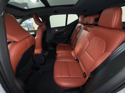 2020 Volvo XC40 Momentum