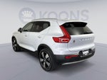 2020 Volvo XC40 Momentum