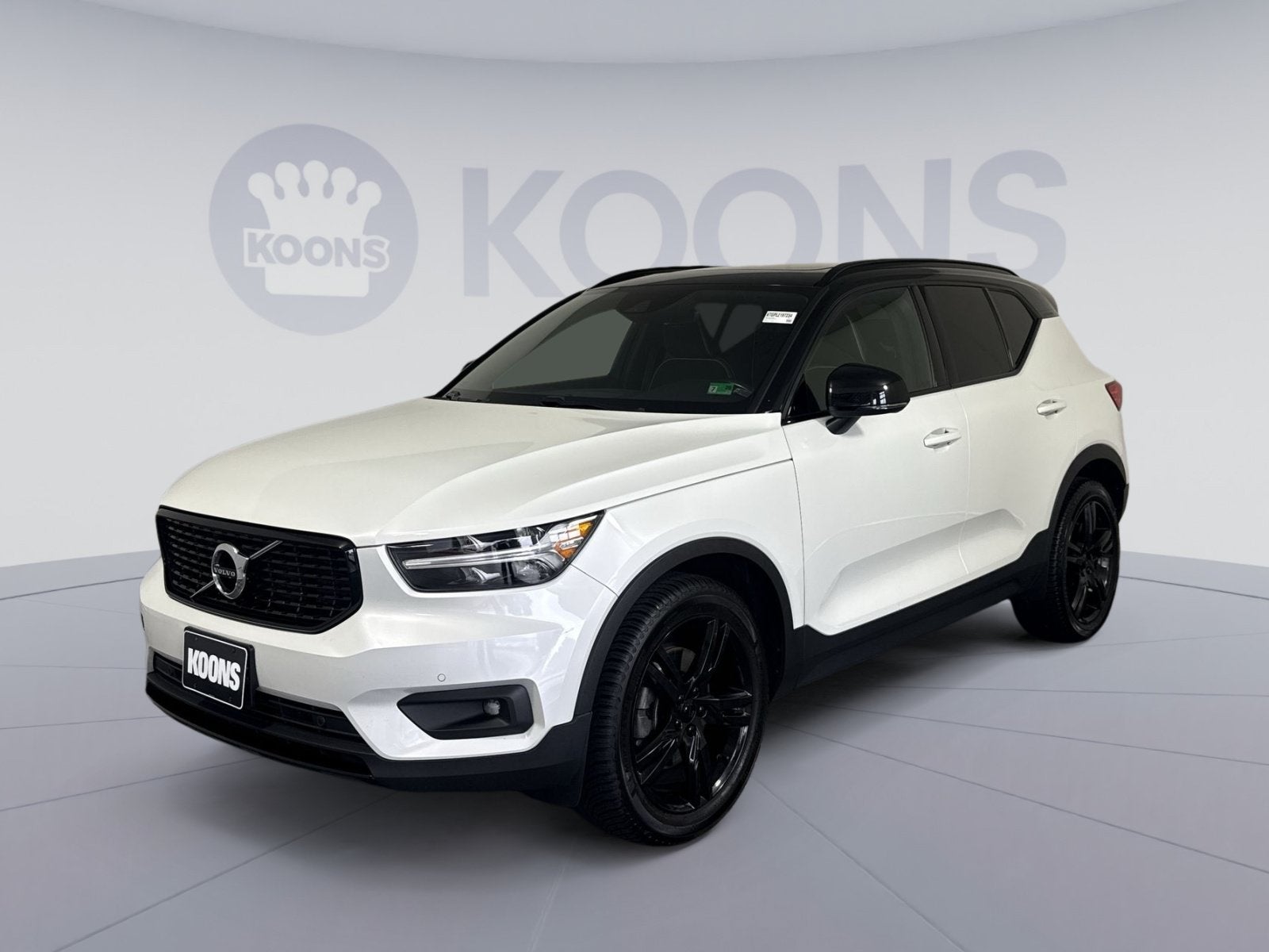 2020 Volvo XC40 R-Design
