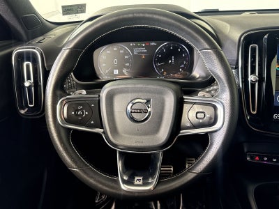 2020 Volvo XC40 R-Design