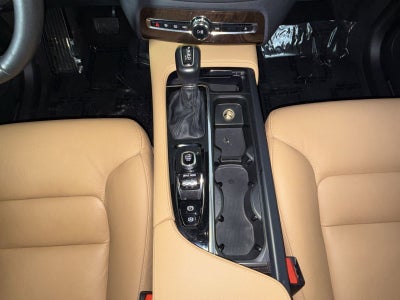 2019 Volvo XC90 Momentum