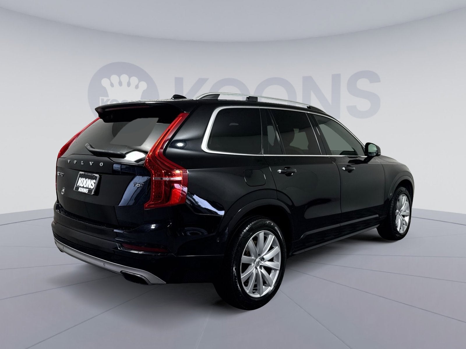 2019 Volvo XC90 Momentum