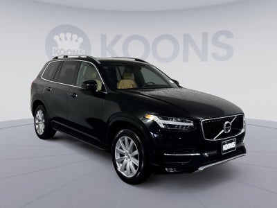 2019 Volvo XC90 Momentum