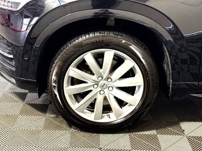 2019 Volvo XC90 Momentum