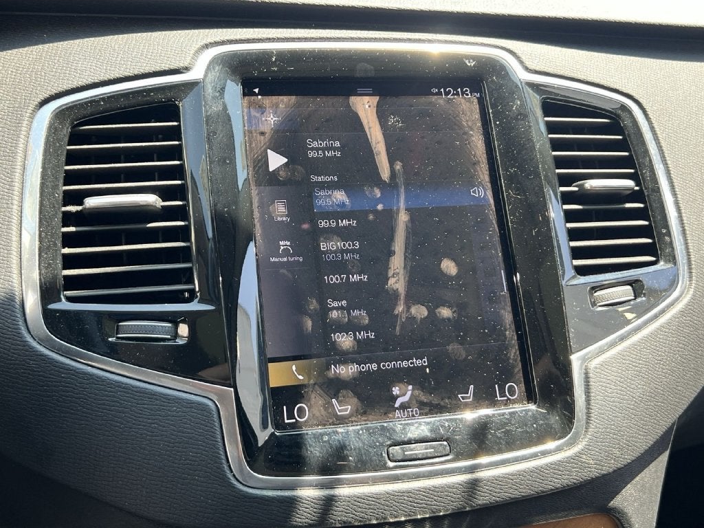 2022 Volvo XC90 Momentum
