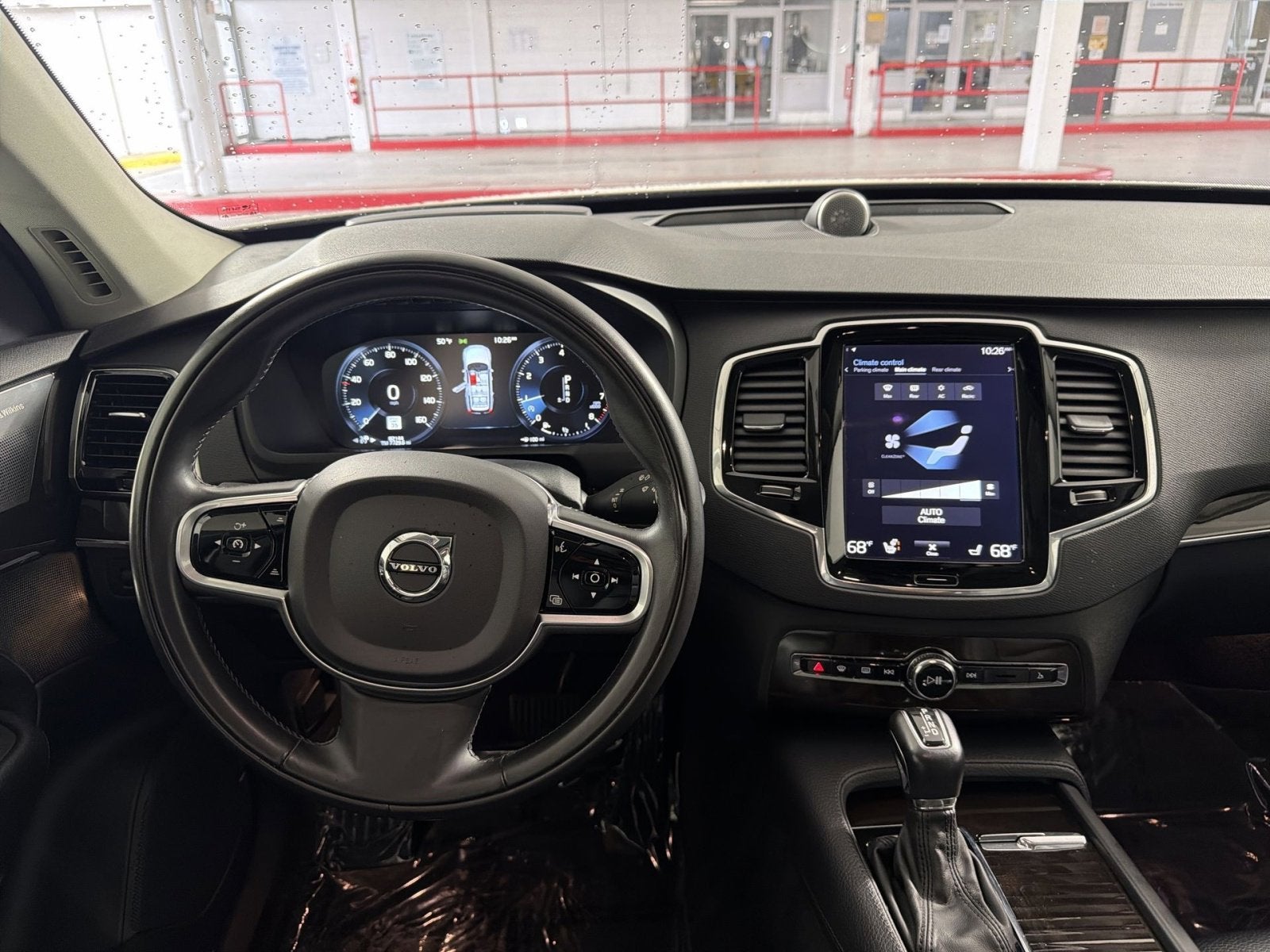 2017 Volvo XC90 Momentum