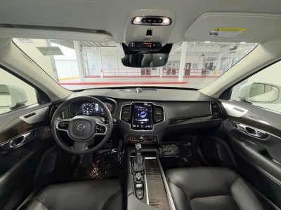 2017 Volvo XC90 Momentum