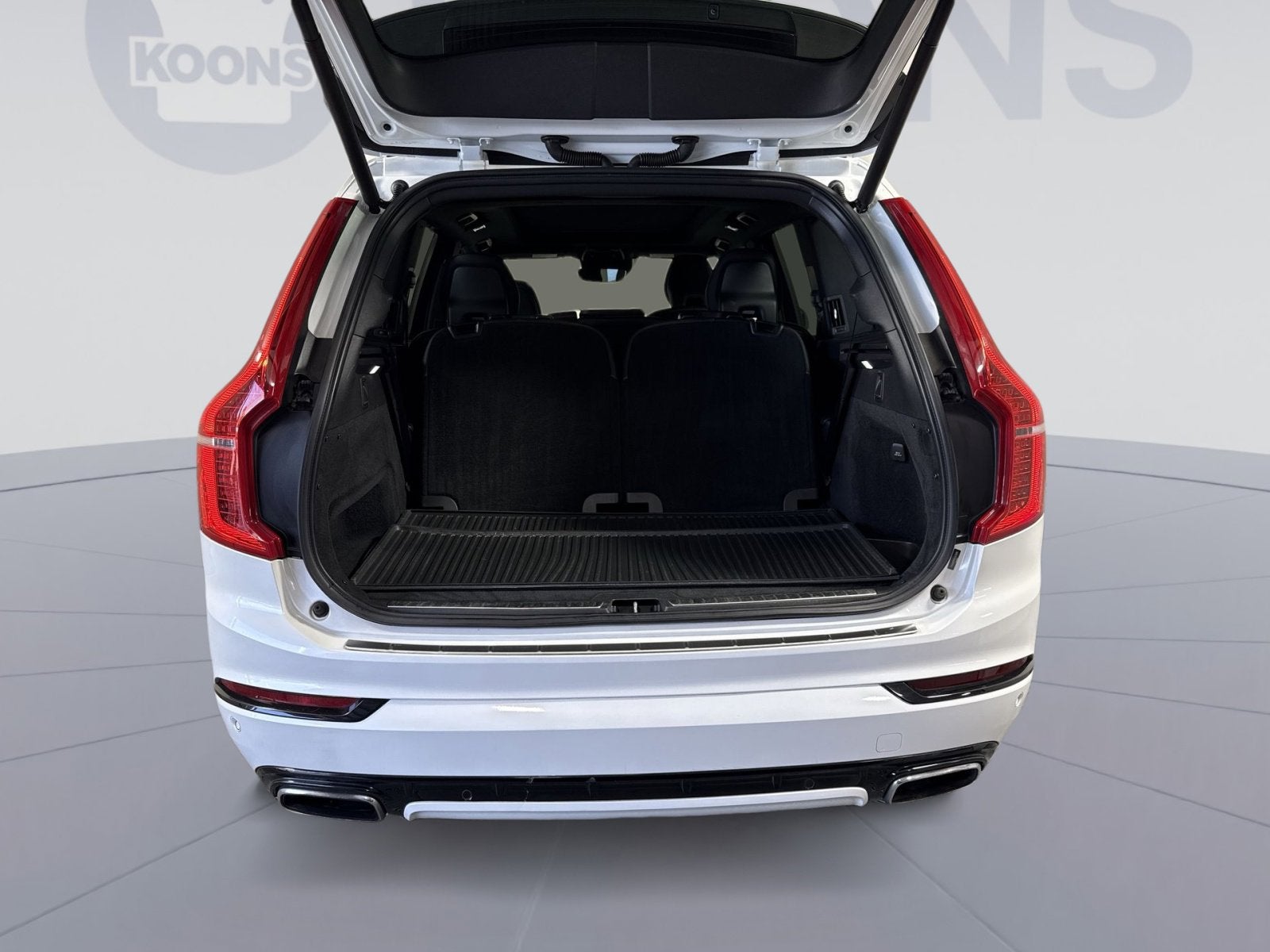 2019 Volvo XC90 R-Design