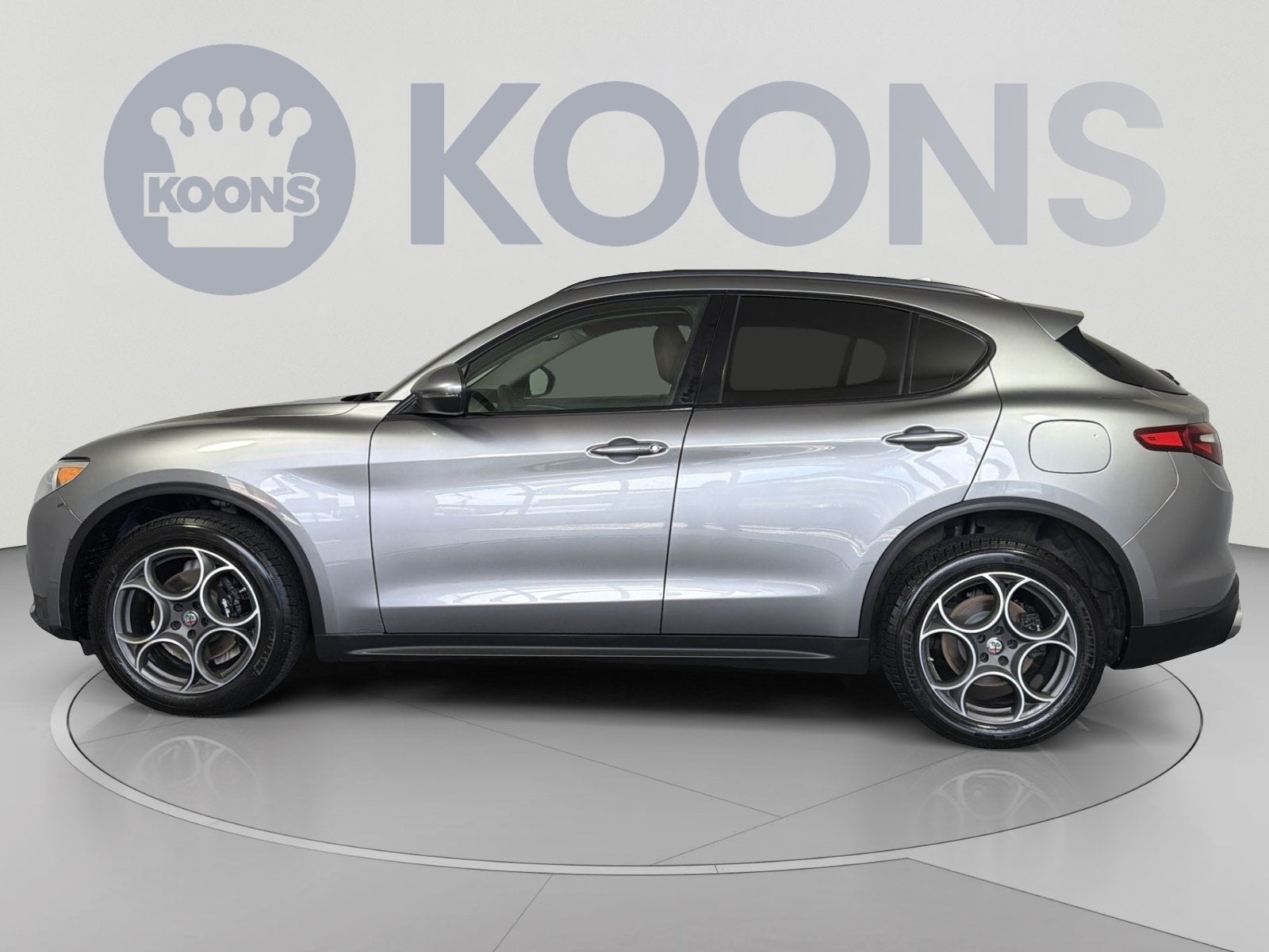 2018 Alfa Romeo Stelvio Sport