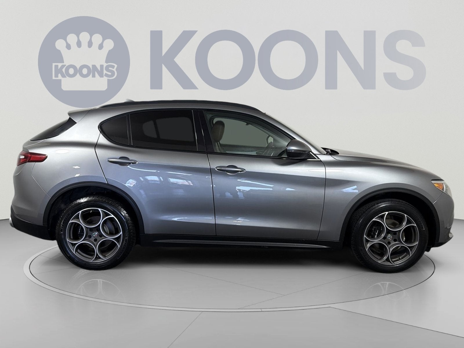 2018 Alfa Romeo Stelvio Sport
